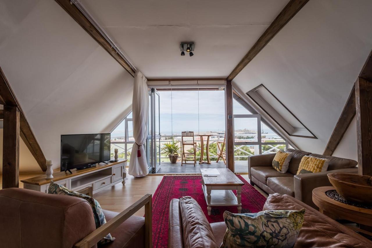 Alte Villa Boutique Hotel Luderitz Exterior photo