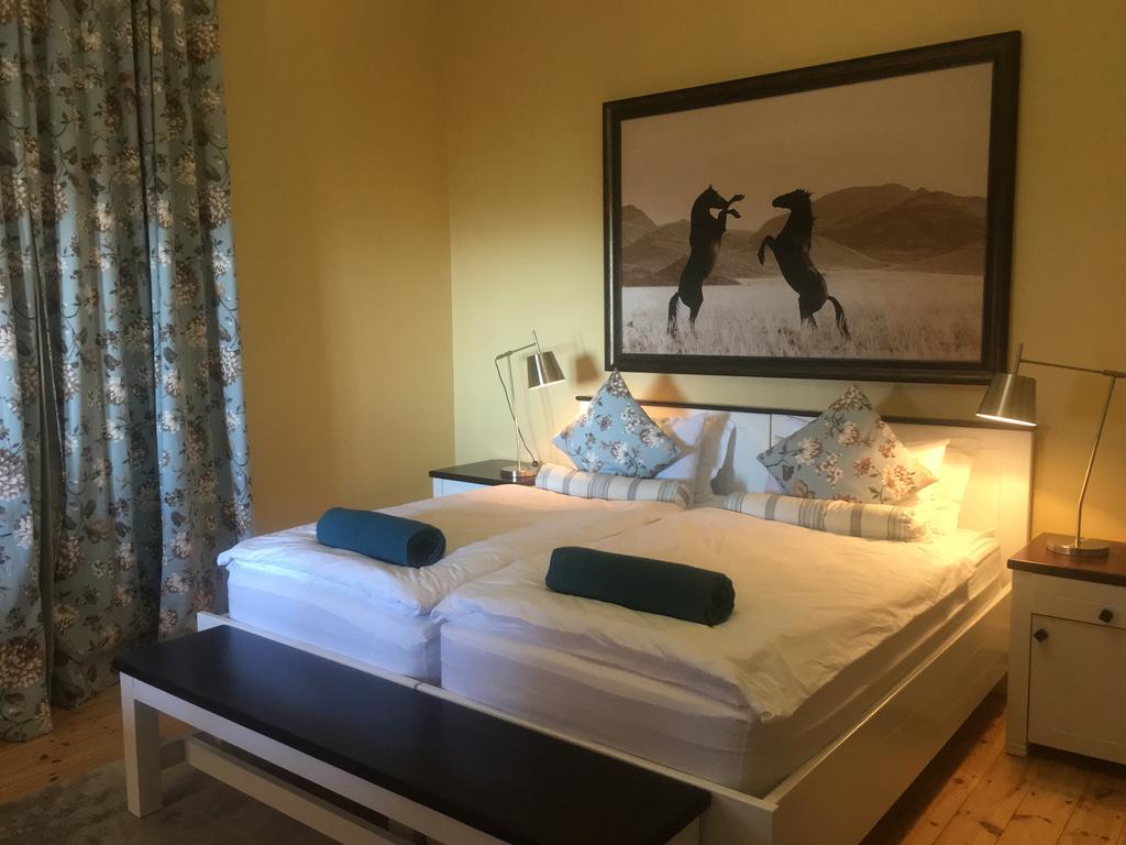 Alte Villa Boutique Hotel Luderitz Exterior photo